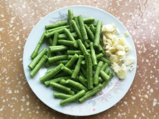 肉末炒茄子豆角的做法步骤：4