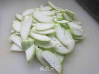咸鸭蛋炒夜开花的做法步骤：4