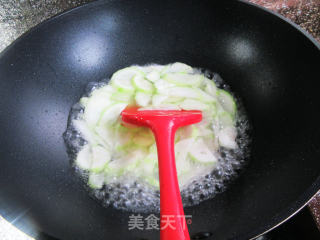 咸鸭蛋炒夜开花的做法步骤：7