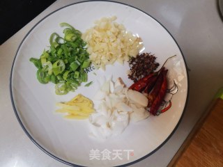 金针菇肥牛汤的做法步骤：4