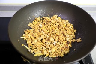 10分钟鲜美榨菜肉末面的做法步骤：6