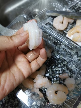宫保虾球的做法步骤：1