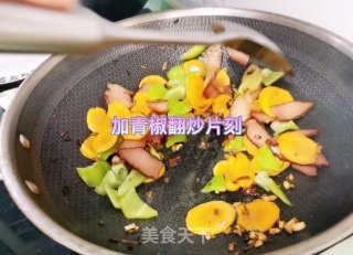 炒海鲜菇的做法步骤：8