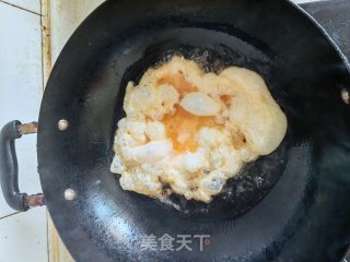 包菜炒蛋的做法步骤：1