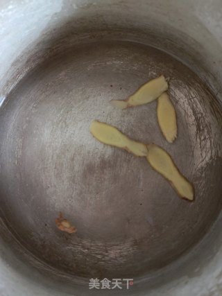 姜片菜叶汤的做法步骤：2