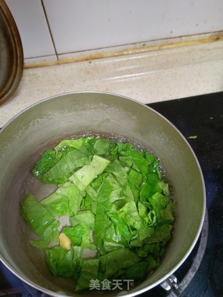 姜片菜叶汤的做法步骤：3