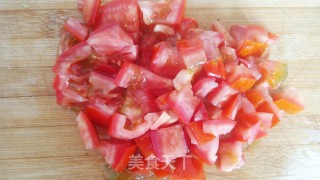 番茄鸡蛋拌面的做法步骤：1