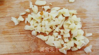 番茄鸡蛋拌面的做法步骤：2