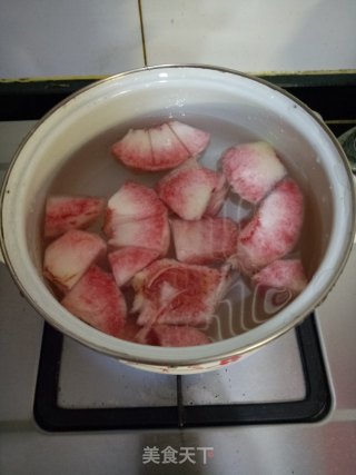蜜桃糖水的做法步骤：2