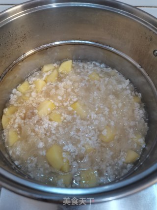 燕麦苹果银耳羹的做法步骤：5