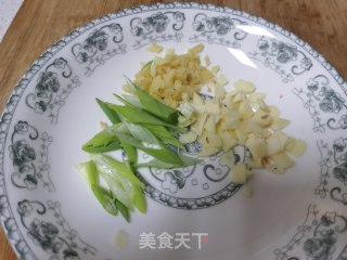 香辣小油菜的做法步骤：1