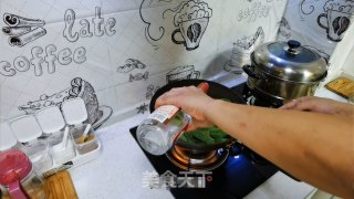 香辣小油菜的做法步骤：9