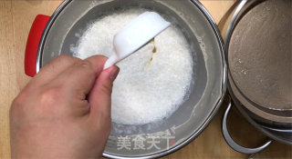 广式白糖糕，材料简单口感醇香，爽口不粘牙，有一种独特的香味。的做法步骤：9