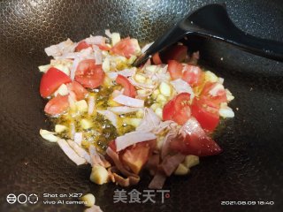 火腿炒黑豆芽的做法步骤：3
