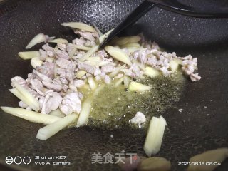 肉片炒苦瓜的做法步骤：2