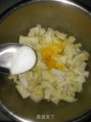 包菜蛋饼的做法步骤：3