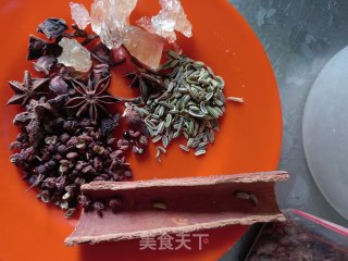 酱油肉的做法步骤：1