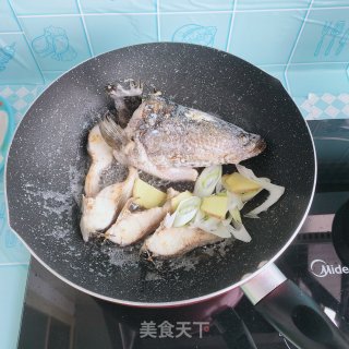 黑鱼汤的做法步骤：6