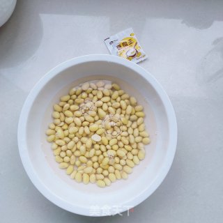 自制豆腐脑的做法步骤：1