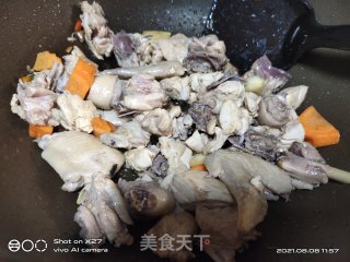 腐乳香菇烧鸡肉的做法步骤：4