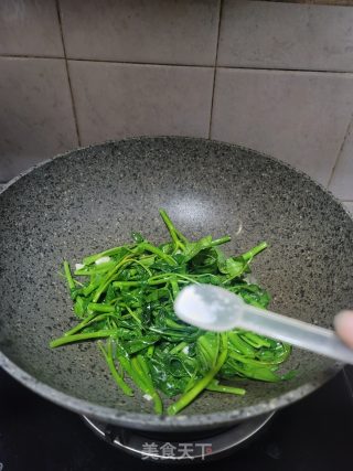 牛肉炒空心菜的做法步骤：6