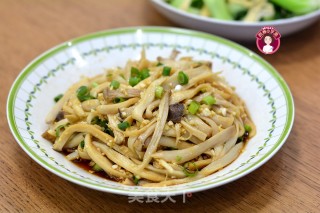 凉拌手撕杏鲍菇的做法步骤：9