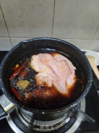 香卤猪脷的做法步骤：4