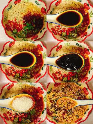 鸡胸肉这样做分分钟光盘！香辣过瘾超下饭的做法步骤：2