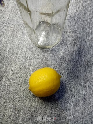 蜂蜜柠檬凉茶的做法步骤：1
