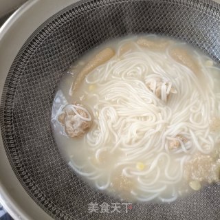 竹荪排骨汤粉的做法步骤：8