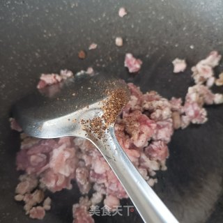 肉末炒线椒丁的做法步骤：8