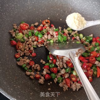 肉末炒线椒丁的做法步骤：14