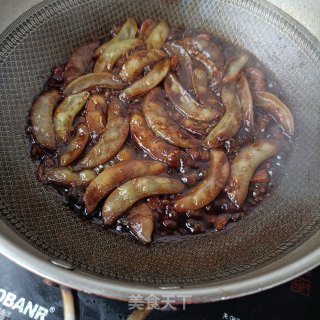 酸包菜烧肉炖扁豆的做法步骤：7