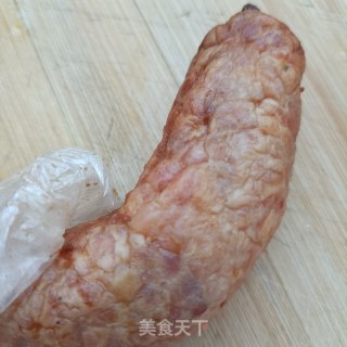 黄瓜烤肠沙拉的做法步骤：1