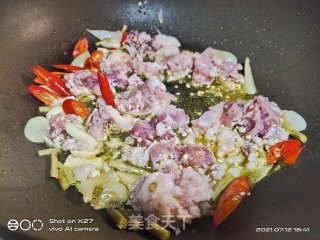 肉末炒酸豆角糟白菜的做法步骤：3