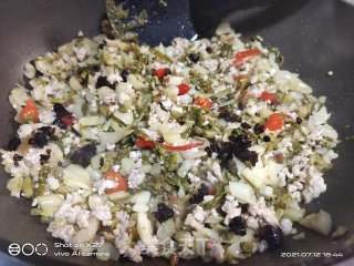 肉末炒酸豆角糟白菜的做法步骤：5