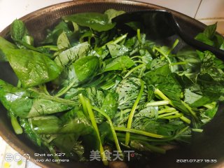 五花肉炒红薯叶的做法步骤：4