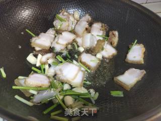五花肉烧茄子的做法步骤：2