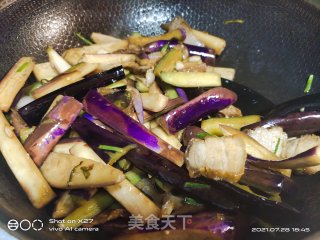 五花肉烧茄子的做法步骤：8