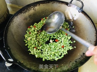 豇豆菜脯炒鸡蛋的做法步骤：9