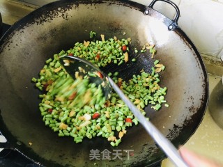 豇豆菜脯炒鸡蛋的做法步骤：10