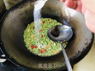 豇豆菜脯炒鸡蛋的做法步骤：12