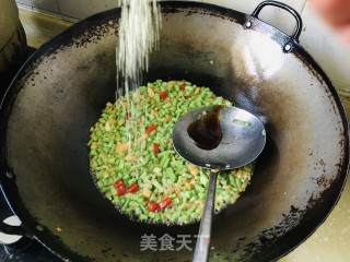 豇豆菜脯炒鸡蛋的做法步骤：13