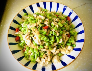 豇豆菜脯炒鸡蛋的做法步骤：15