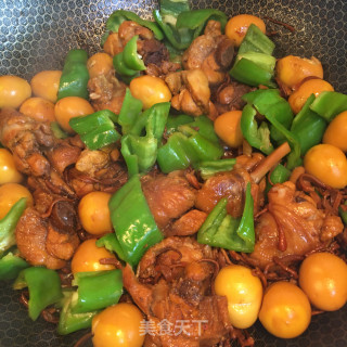 虫草花鹌鹑蛋烧鸡腿的做法步骤：9