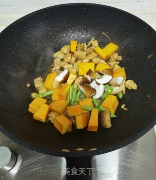 南瓜鸡肉豆角藜麦饭的做法步骤：7