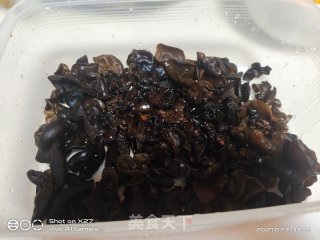 凉拌黑木耳的做法步骤：2
