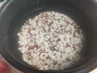 薏米红豆粥的做法步骤：1