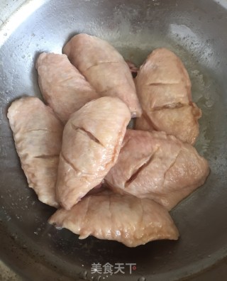 脆皮鸡亦的做法步骤：4