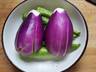 辣椒蒸茄子的做法步骤：3